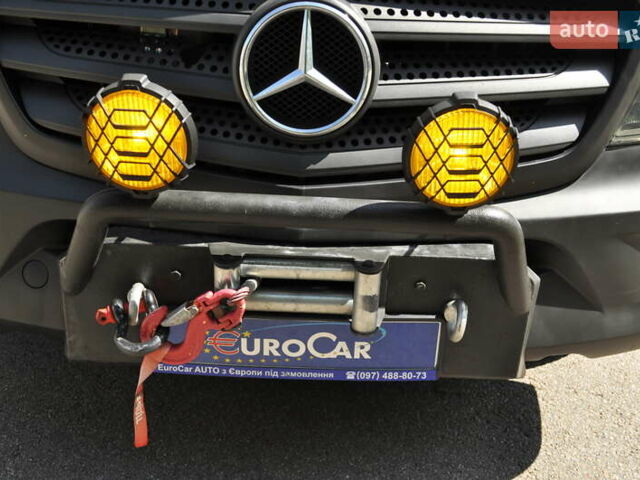 Желтый Мерседес Sprinter, объемом двигателя 2.14 л и пробегом 238 тыс. км за 17300 $, фото 20 на Automoto.ua