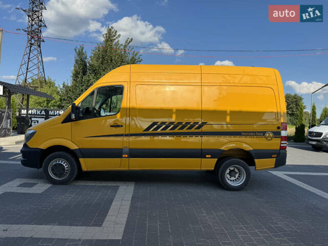Желтый Мерседес Sprinter, объемом двигателя 2.14 л и пробегом 340 тыс. км за 21000 $, фото 3 на Automoto.ua