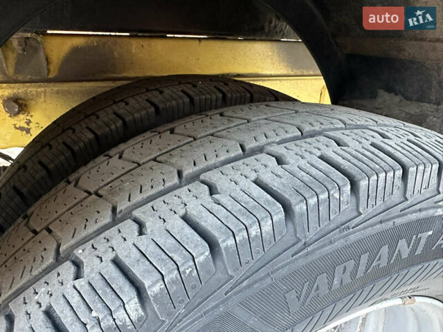 Желтый Мерседес Sprinter, объемом двигателя 2.14 л и пробегом 3 тыс. км за 19500 $, фото 16 на Automoto.ua
