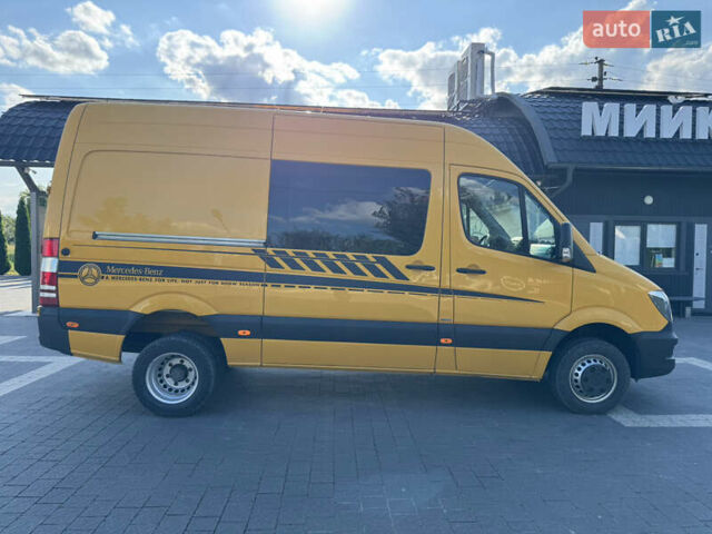 Желтый Мерседес Sprinter, объемом двигателя 2.14 л и пробегом 340 тыс. км за 21000 $, фото 8 на Automoto.ua