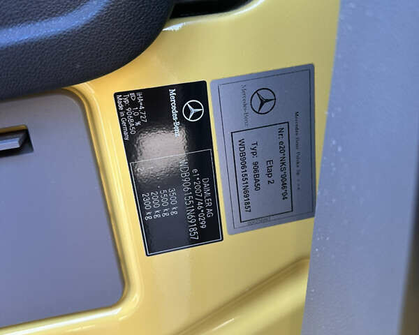 Желтый Мерседес Sprinter, объемом двигателя 2.14 л и пробегом 3 тыс. км за 19500 $, фото 17 на Automoto.ua