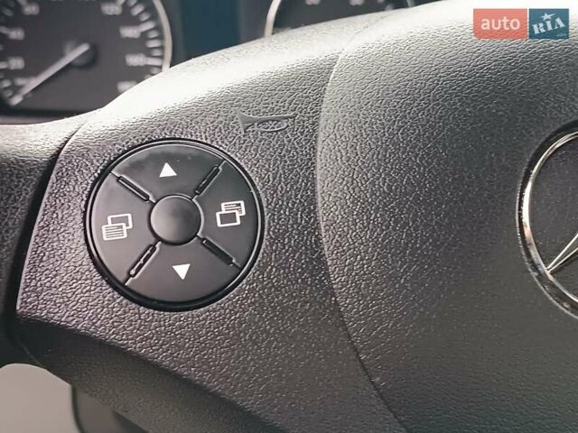 Желтый Мерседес Sprinter, объемом двигателя 2.2 л и пробегом 355 тыс. км за 19850 $, фото 39 на Automoto.ua