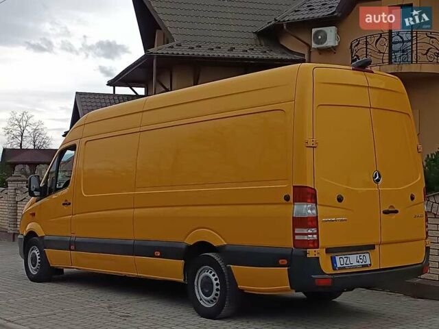 Жовтий Мерседес Sprinter, об'ємом двигуна 0 л та пробігом 320 тис. км за 18999 $, фото 10 на Automoto.ua