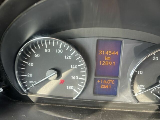 Мерседес Sprinter 2017 у Івано-Франківську на Automoto.ua Жовтий Мерседес Sprinter, об'ємом двигуна 2.1 л та пробігом 315 тис. км за 17495 $, фото 5 на Automoto.ua