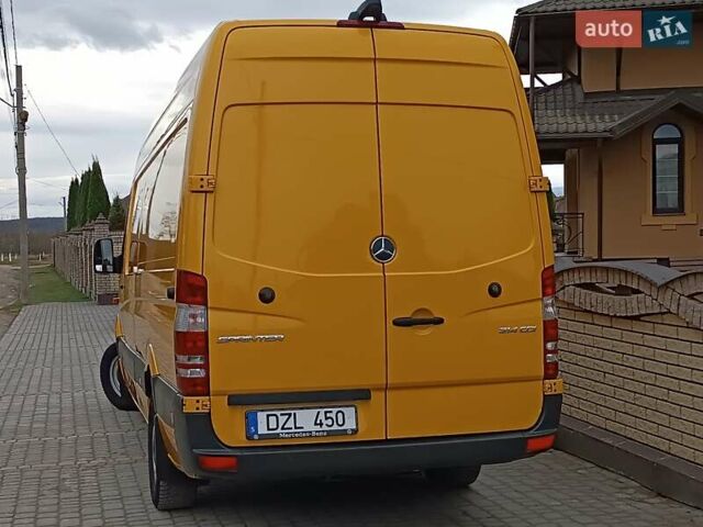 Желтый Мерседес Sprinter, объемом двигателя 2.2 л и пробегом 355 тыс. км за 19850 $, фото 10 на Automoto.ua