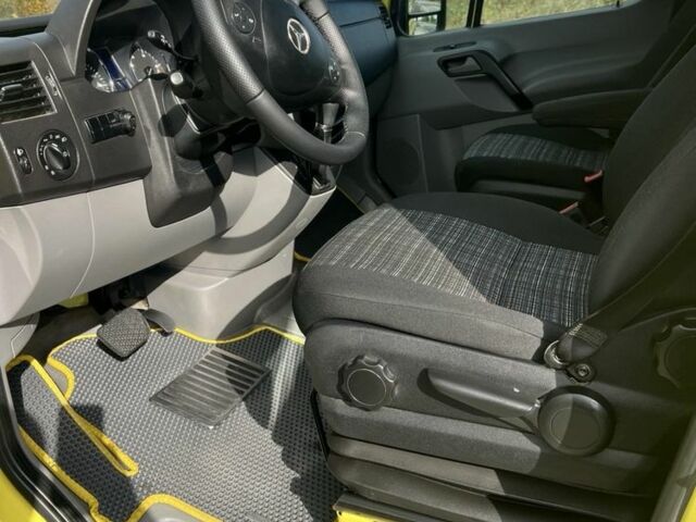 Мерседес Sprinter 2017 у Івано-Франківську на Automoto.ua Жовтий Мерседес Sprinter, об'ємом двигуна 2.1 л та пробігом 315 тис. км за 17495 $, фото 7 на Automoto.ua