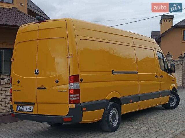 Желтый Мерседес Sprinter, объемом двигателя 2.2 л и пробегом 355 тыс. км за 19850 $, фото 20 на Automoto.ua