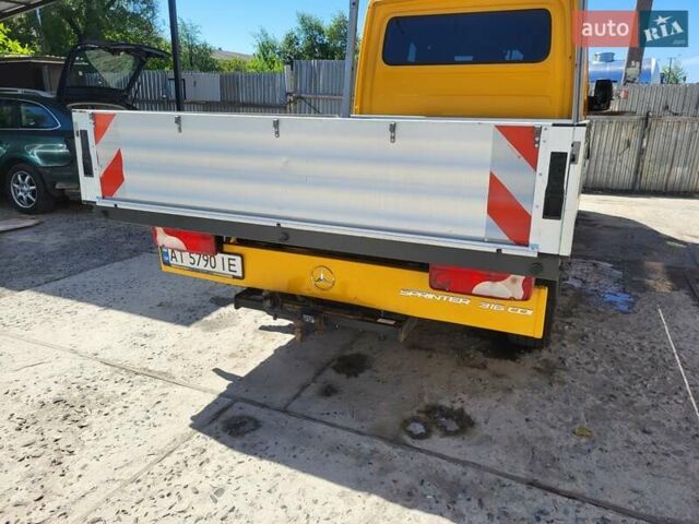 Желтый Мерседес Sprinter, объемом двигателя 2.14 л и пробегом 285 тыс. км за 20000 $, фото 8 на Automoto.ua