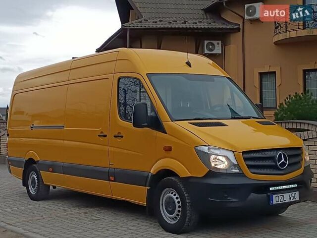 Желтый Мерседес Sprinter, объемом двигателя 2.2 л и пробегом 355 тыс. км за 19850 $, фото 15 на Automoto.ua