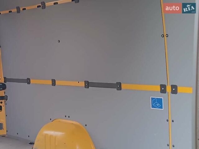 Желтый Мерседес Sprinter, объемом двигателя 2.2 л и пробегом 355 тыс. км за 19850 $, фото 54 на Automoto.ua