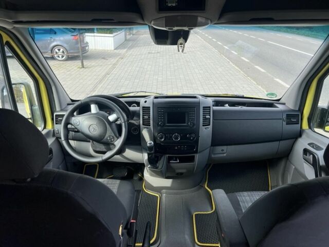Мерседес Sprinter 2017 у Івано-Франківську на Automoto.ua Жовтий Мерседес Sprinter, об'ємом двигуна 2.1 л та пробігом 315 тис. км за 17495 $, фото 4 на Automoto.ua