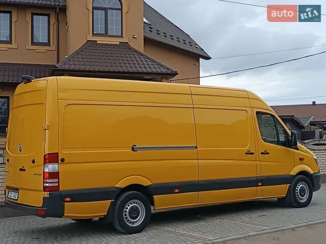 Желтый Мерседес Sprinter, объемом двигателя 2.2 л и пробегом 355 тыс. км за 19850 $, фото 17 на Automoto.ua