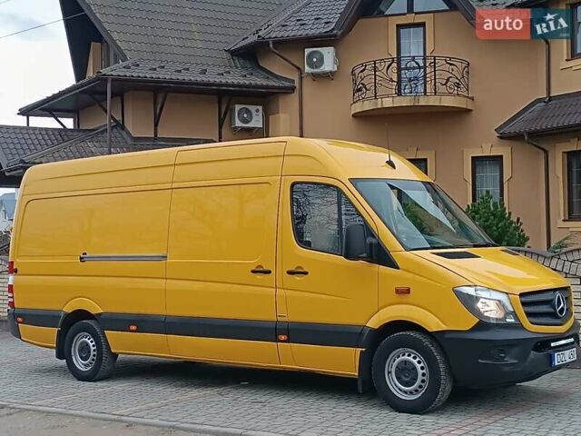 Желтый Мерседес Sprinter, объемом двигателя 2.2 л и пробегом 355 тыс. км за 19850 $, фото 16 на Automoto.ua