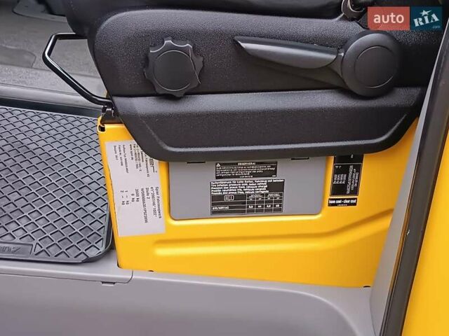 Жовтий Мерседес Sprinter, об'ємом двигуна 0 л та пробігом 320 тис. км за 18999 $, фото 29 на Automoto.ua