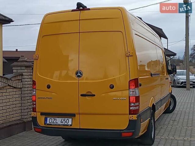 Жовтий Мерседес Sprinter, об'ємом двигуна 0 л та пробігом 320 тис. км за 18999 $, фото 17 на Automoto.ua