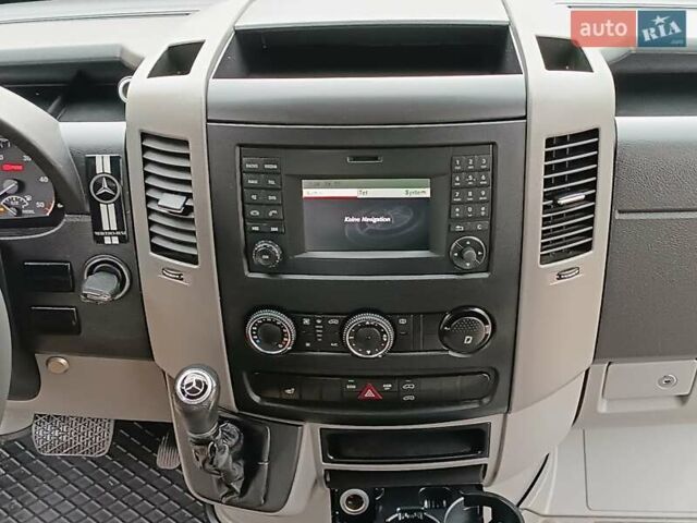 Желтый Мерседес Sprinter, объемом двигателя 2.2 л и пробегом 355 тыс. км за 19850 $, фото 51 на Automoto.ua