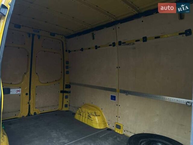 Желтый Мерседес Sprinter, объемом двигателя 2.14 л и пробегом 216 тыс. км за 19500 $, фото 38 на Automoto.ua