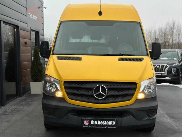 Желтый Мерседес Sprinter, объемом двигателя 2.1 л и пробегом 230 тыс. км за 19500 $, фото 6 на Automoto.ua