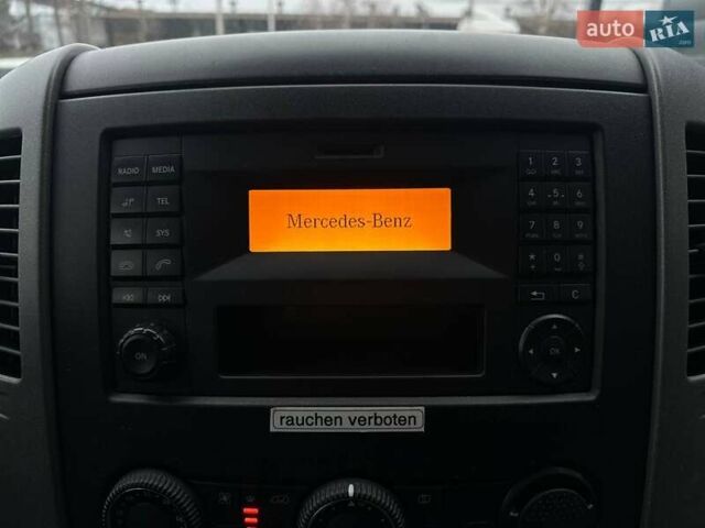 Желтый Мерседес Sprinter, объемом двигателя 2.14 л и пробегом 216 тыс. км за 19500 $, фото 31 на Automoto.ua