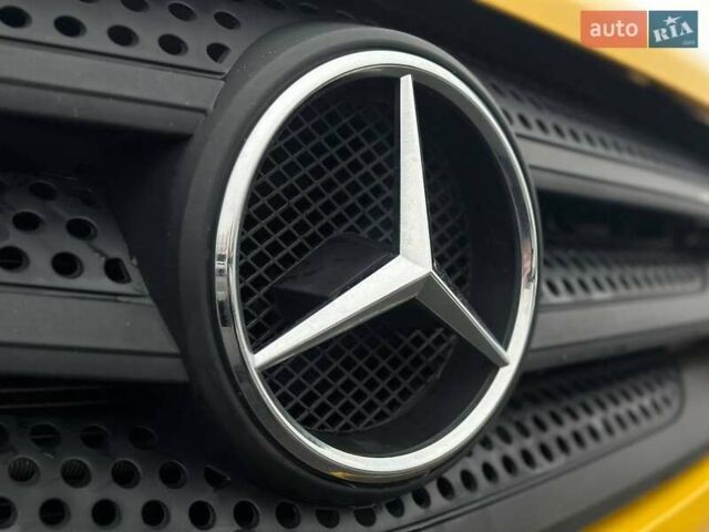 Желтый Мерседес Sprinter, объемом двигателя 2.14 л и пробегом 216 тыс. км за 19500 $, фото 6 на Automoto.ua