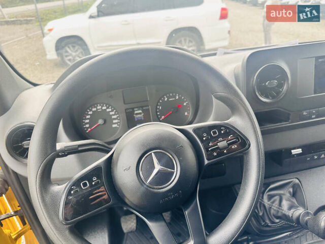 Жовтий Мерседес Sprinter, об'ємом двигуна 2.2 л та пробігом 203 тис. км за 24500 $, фото 22 на Automoto.ua