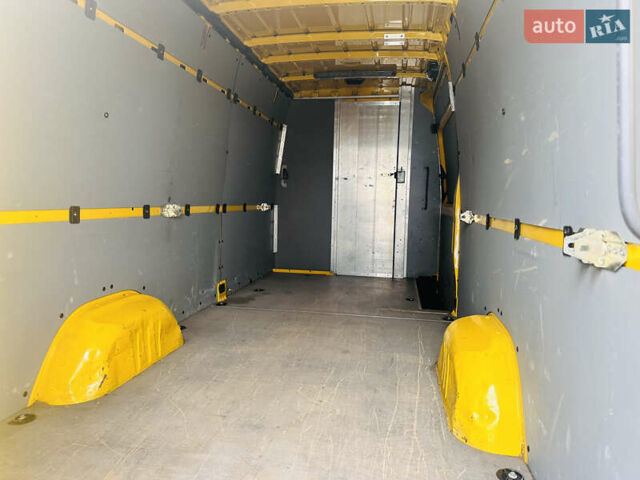 Жовтий Мерседес Sprinter, об'ємом двигуна 2.2 л та пробігом 203 тис. км за 24500 $, фото 18 на Automoto.ua