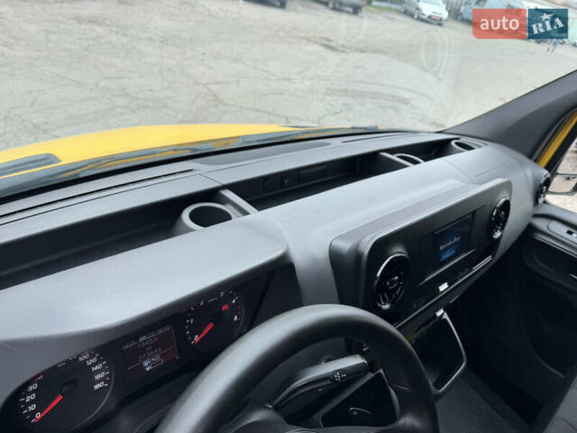 Желтый Мерседес Sprinter, объемом двигателя 2.2 л и пробегом 273 тыс. км за 26700 $, фото 29 на Automoto.ua