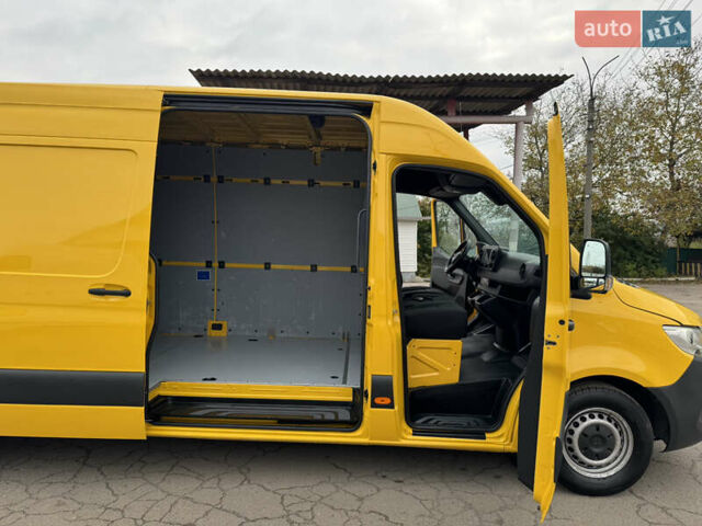 Желтый Мерседес Sprinter, объемом двигателя 2.2 л и пробегом 273 тыс. км за 26700 $, фото 41 на Automoto.ua