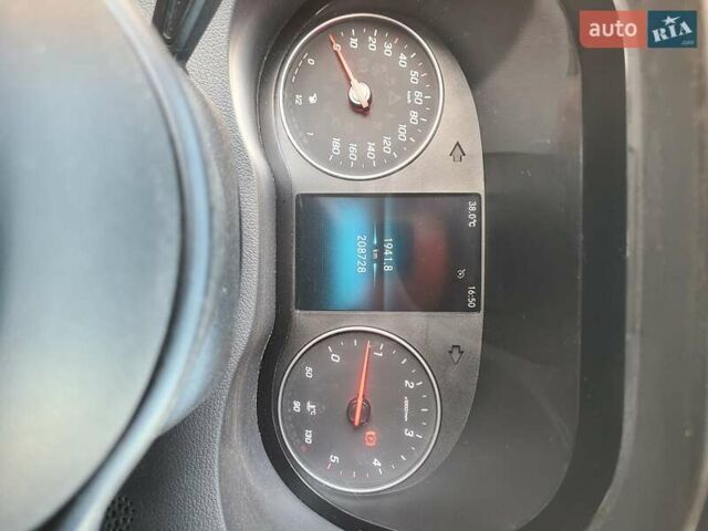 Жовтий Мерседес Sprinter, об'ємом двигуна 2.14 л та пробігом 217 тис. км за 21000 $, фото 15 на Automoto.ua