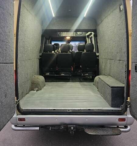 Желтый Мерседес Sprinter, объемом двигателя 2.69 л и пробегом 110 тыс. км за 11000 $, фото 16 на Automoto.ua