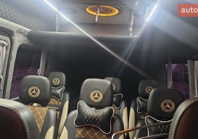 Желтый Мерседес Sprinter, объемом двигателя 2.69 л и пробегом 110 тыс. км за 11000 $, фото 17 на Automoto.ua