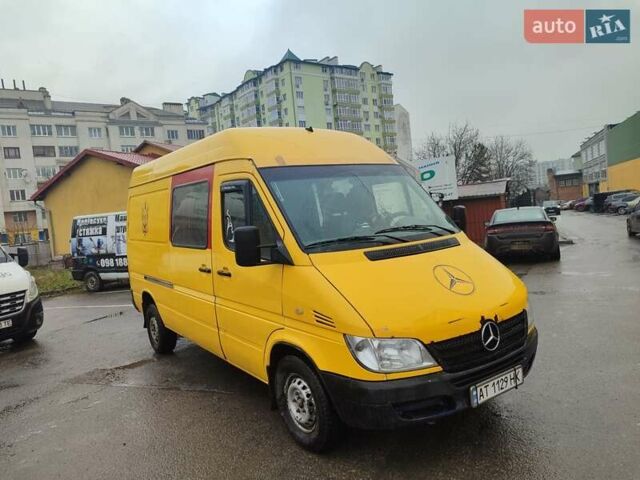 Жовтий Мерседес Sprinter, об'ємом двигуна 2.2 л та пробігом 464 тис. км за 7500 $, фото 2 на Automoto.ua