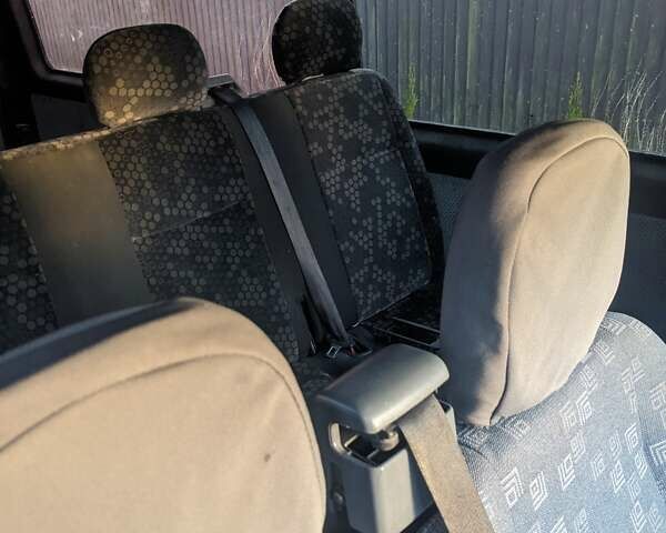 Жовтий Мерседес Sprinter, об'ємом двигуна 2.15 л та пробігом 560 тис. км за 5400 $, фото 13 на Automoto.ua