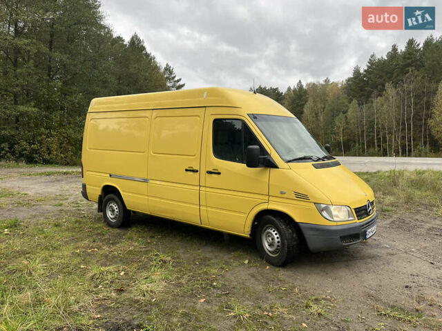 Жовтий Мерседес Sprinter, об'ємом двигуна 2.7 л та пробігом 350 тис. км за 7800 $, фото 2 на Automoto.ua