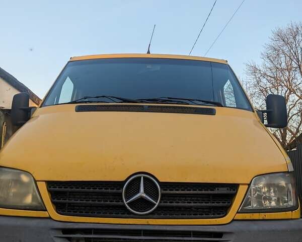 Жовтий Мерседес Sprinter, об'ємом двигуна 2.15 л та пробігом 560 тис. км за 5400 $, фото 11 на Automoto.ua
