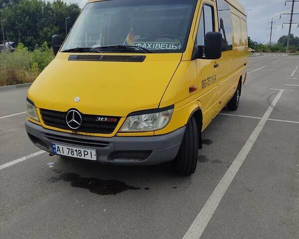Желтый Мерседес Sprinter, объемом двигателя 2.1 л и пробегом 390 тыс. км за 10500 $, фото 17 на Automoto.ua