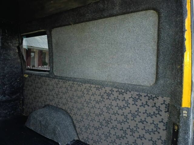 Жовтий Мерседес Sprinter, об'ємом двигуна 2.7 л та пробігом 751 тис. км за 9500 $, фото 7 на Automoto.ua