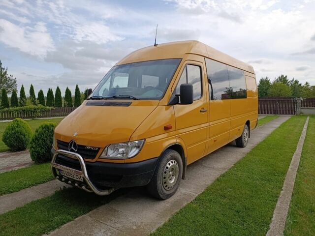 Жовтий Мерседес Sprinter, об'ємом двигуна 2.7 л та пробігом 751 тис. км за 9500 $, фото 1 на Automoto.ua