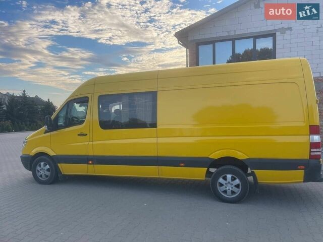 Желтый Мерседес Sprinter, объемом двигателя 2.9 л и пробегом 971 тыс. км за 20000 $, фото 9 на Automoto.ua