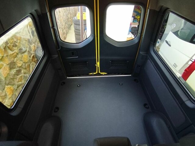 Желтый Мерседес Sprinter, объемом двигателя 2.2 л и пробегом 70 тыс. км за 56587 $, фото 76 на Automoto.ua