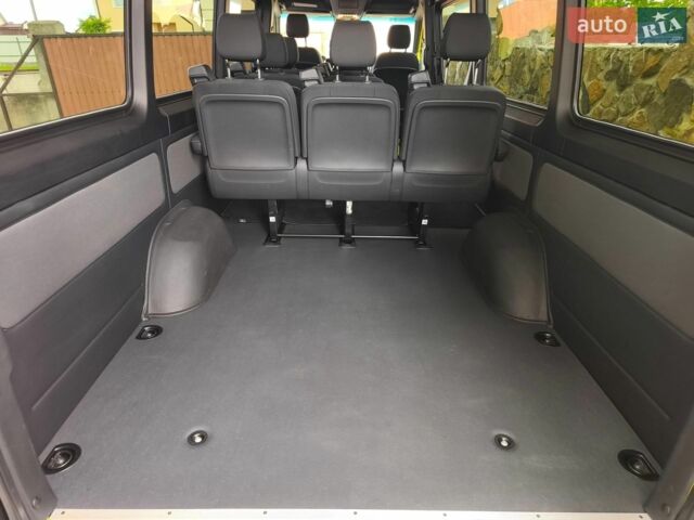 Желтый Мерседес Sprinter, объемом двигателя 2.2 л и пробегом 70 тыс. км за 56587 $, фото 65 на Automoto.ua