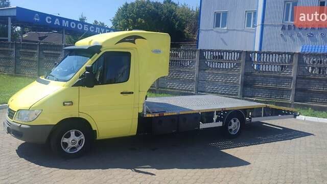 Желтый Мерседес Sprinter, объемом двигателя 2.7 л и пробегом 329 тыс. км за 18000 $, фото 58 на Automoto.ua