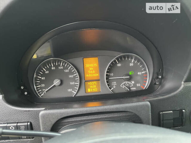 Желтый Мерседес Sprinter, объемом двигателя 2.99 л и пробегом 389 тыс. км за 28700 $, фото 26 на Automoto.ua