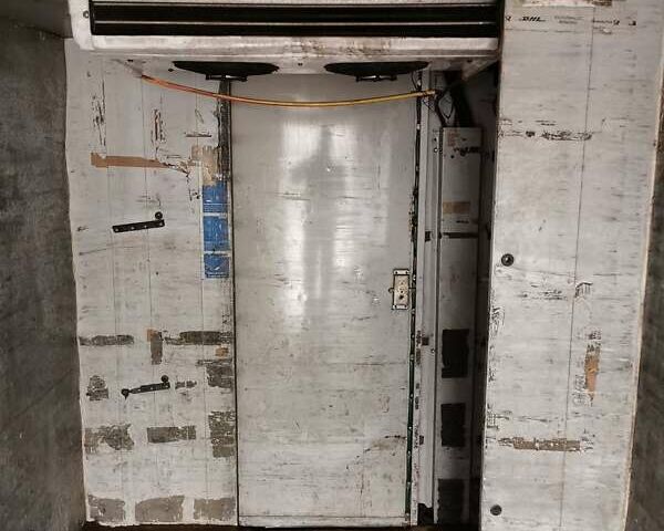 Жовтий Мерседес Sprinter, об'ємом двигуна 2.15 л та пробігом 605 тис. км за 8500 $, фото 18 на Automoto.ua