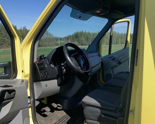 Жовтий Мерседес Sprinter, об'ємом двигуна 2.2 л та пробігом 270 тис. км за 15500 $, фото 3 на Automoto.ua