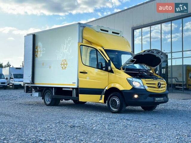 Желтый Мерседес Sprinter, объемом двигателя 2.2 л и пробегом 195 тыс. км за 27900 $, фото 15 на Automoto.ua