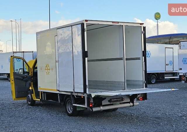 Желтый Мерседес Sprinter, объемом двигателя 2.2 л и пробегом 195 тыс. км за 26800 $, фото 23 на Automoto.ua