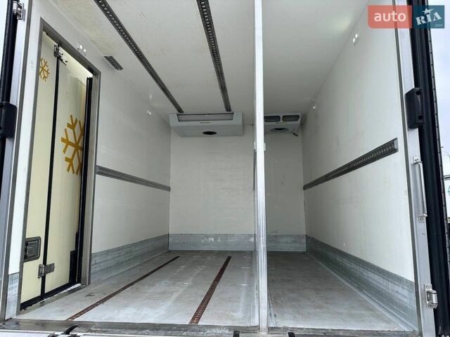 Жовтий Мерседес Sprinter, об'ємом двигуна 2.2 л та пробігом 195 тис. км за 25900 $, фото 34 на Automoto.ua