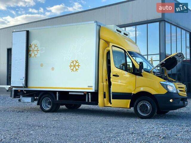 Желтый Мерседес Sprinter, объемом двигателя 2.2 л и пробегом 195 тыс. км за 27900 $, фото 13 на Automoto.ua