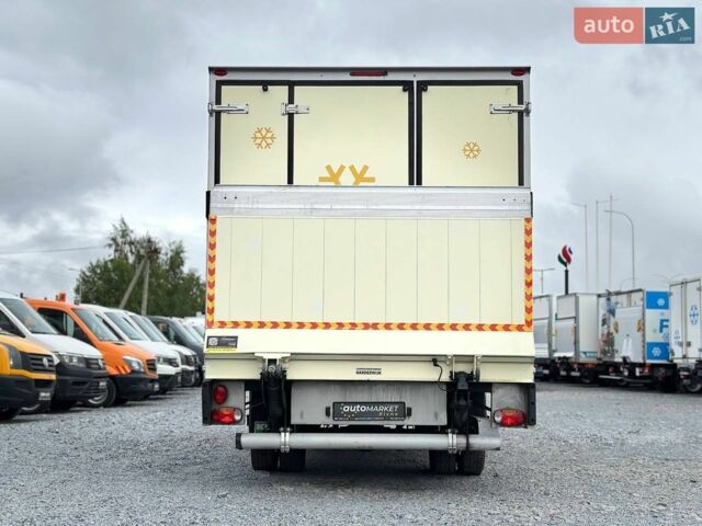 Желтый Мерседес Sprinter, объемом двигателя 2.2 л и пробегом 195 тыс. км за 24900 $, фото 15 на Automoto.ua
